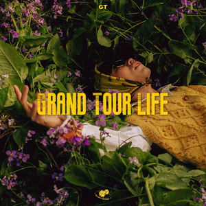 佐山爱医院看望病人
